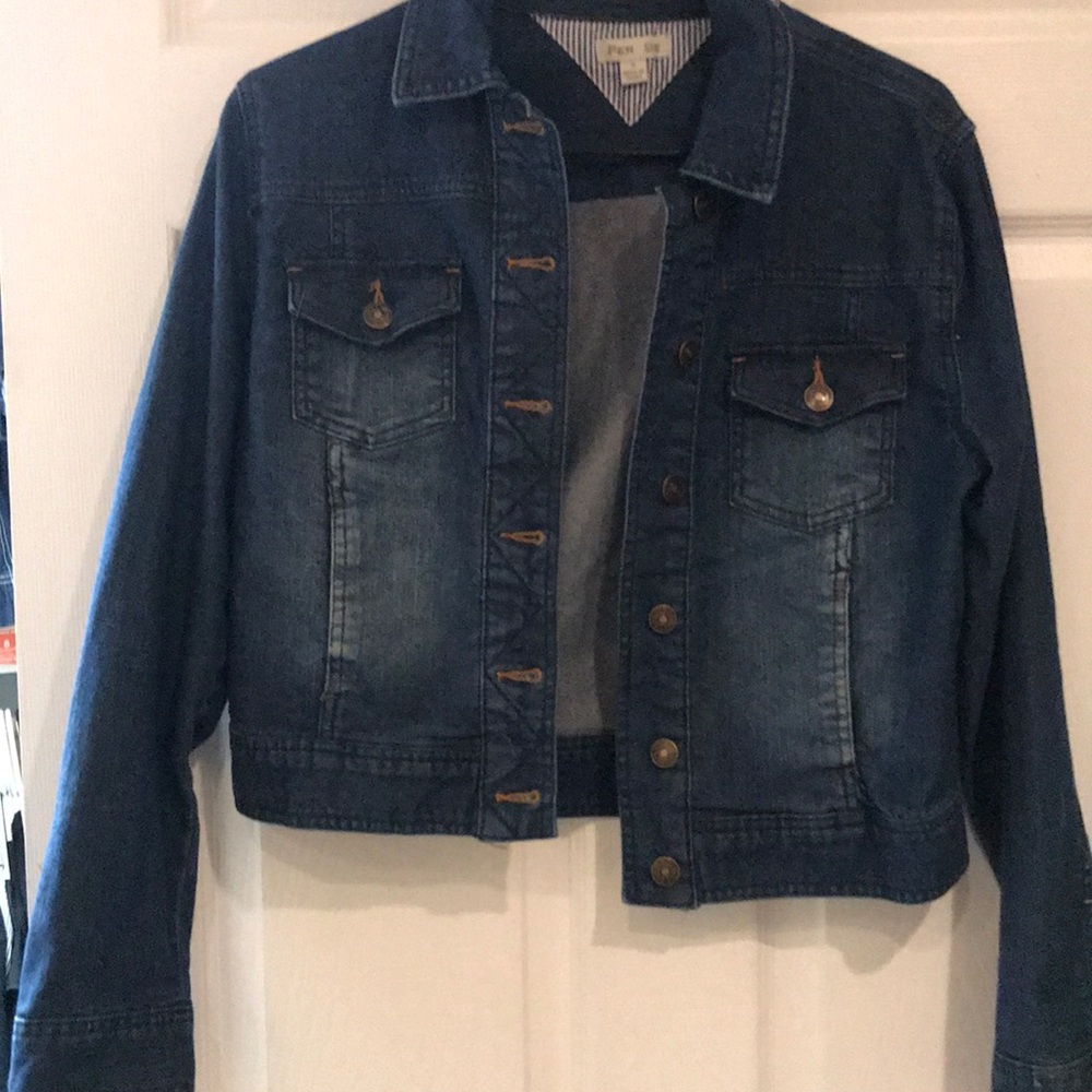 Women’s blue jean jacket
